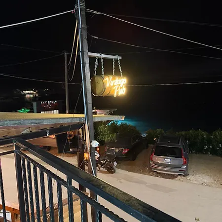 Beachfront House Saliko 4*