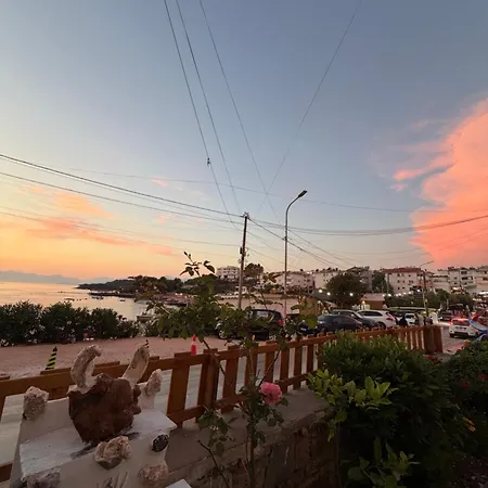 Beachfront House Saliko Ksamil
