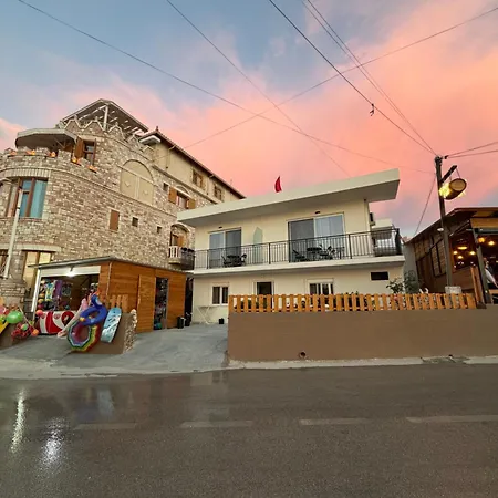 Beachfront House Saliko 4* Ksamil