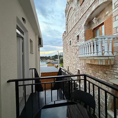 Beachfront House Saliko Pensionat 4*
