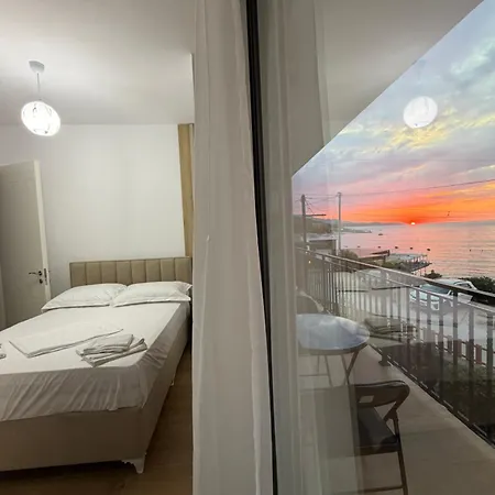 Beachfront House Saliko 4*