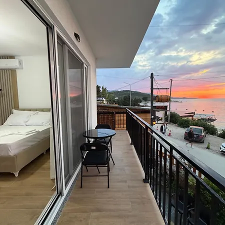 Beachfront House Saliko Ksamil