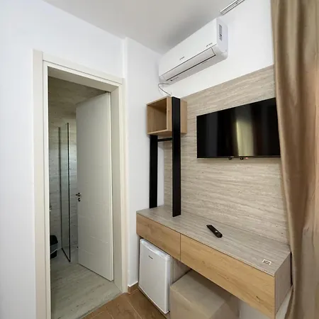 Beachfront House Saliko