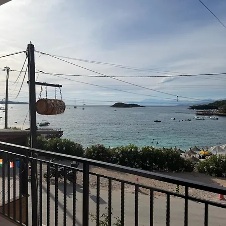 Guest house Beachfront House Saliko