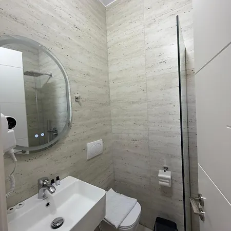 Guest house Beachfront House Saliko Ksamil