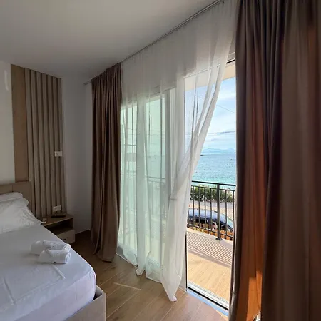 Beachfront House Saliko Ksamil