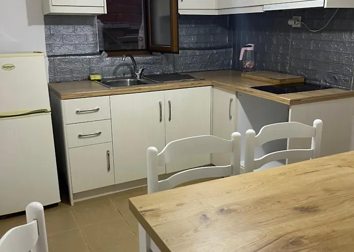 Private House 度假居 卡萨米尔