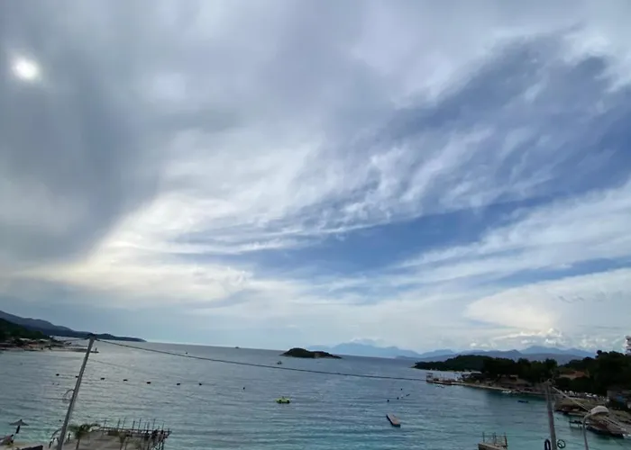 Private House 卡萨米尔